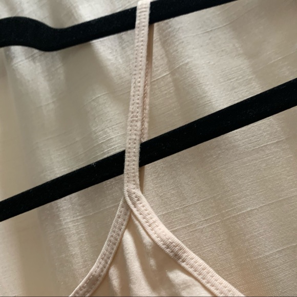 💙 Pinky Peachy Nude Cami - Picture 7 of 9